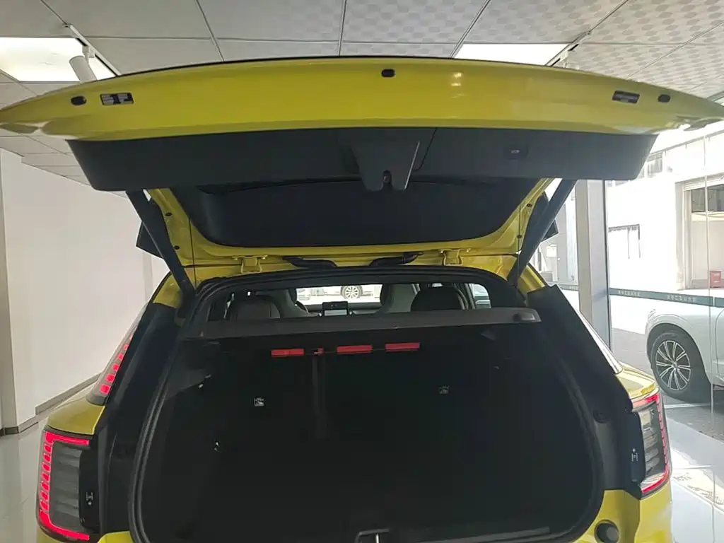 Volvo EX30 — миниатюра 19