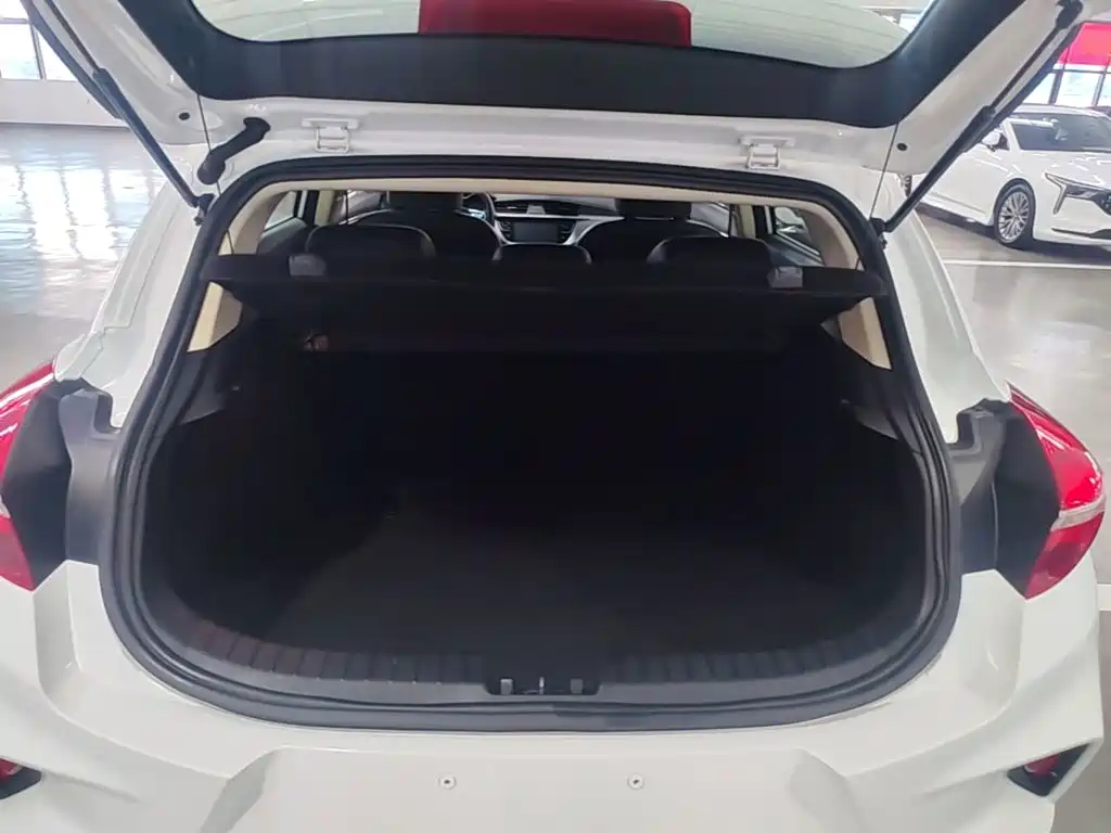 Geely Emgrand GS — миниатюра 19