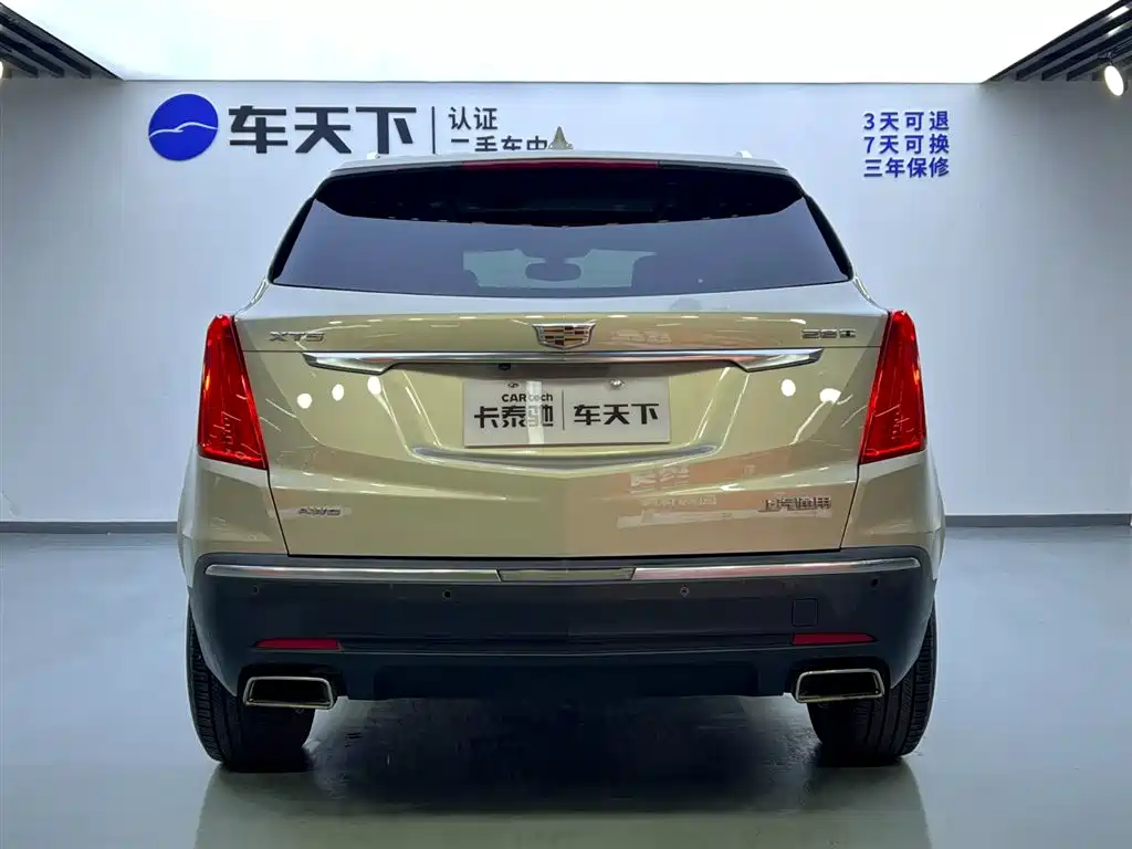 CADILLAC XT5