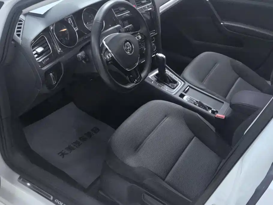 Volkswagen Golf — миниатюра 9