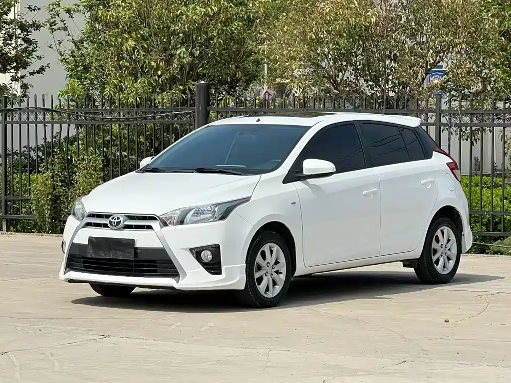 Купить Toyota Yaris L