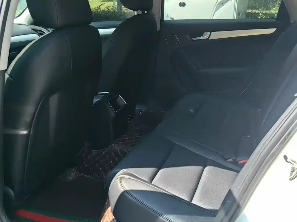 Audi A4L — миниатюра 6