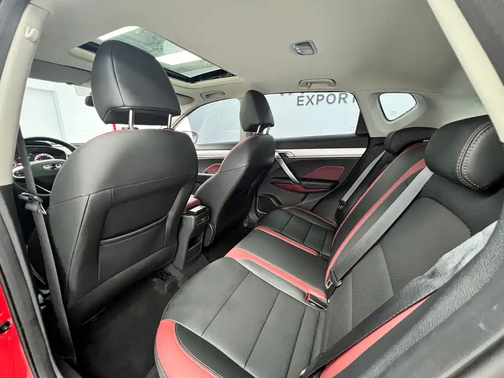 Geely Binyue — миниатюра 14