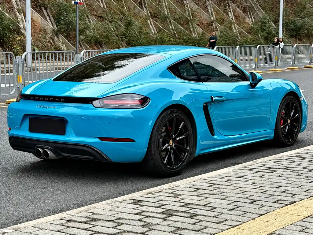 Porsche 718 2018 Cayman 2.0T