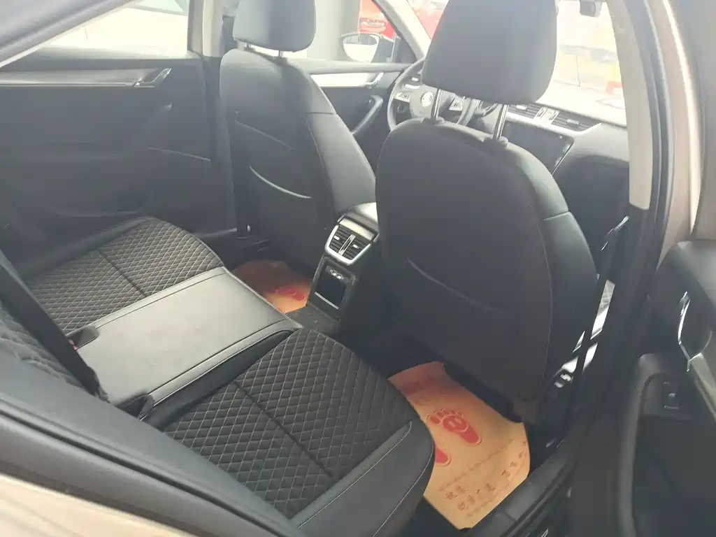 Geely Emgrand GL — миниатюра 6