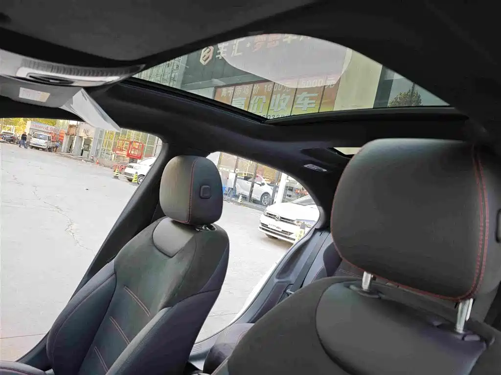Mercedes-Benz A-Class 2024 — фото 12
