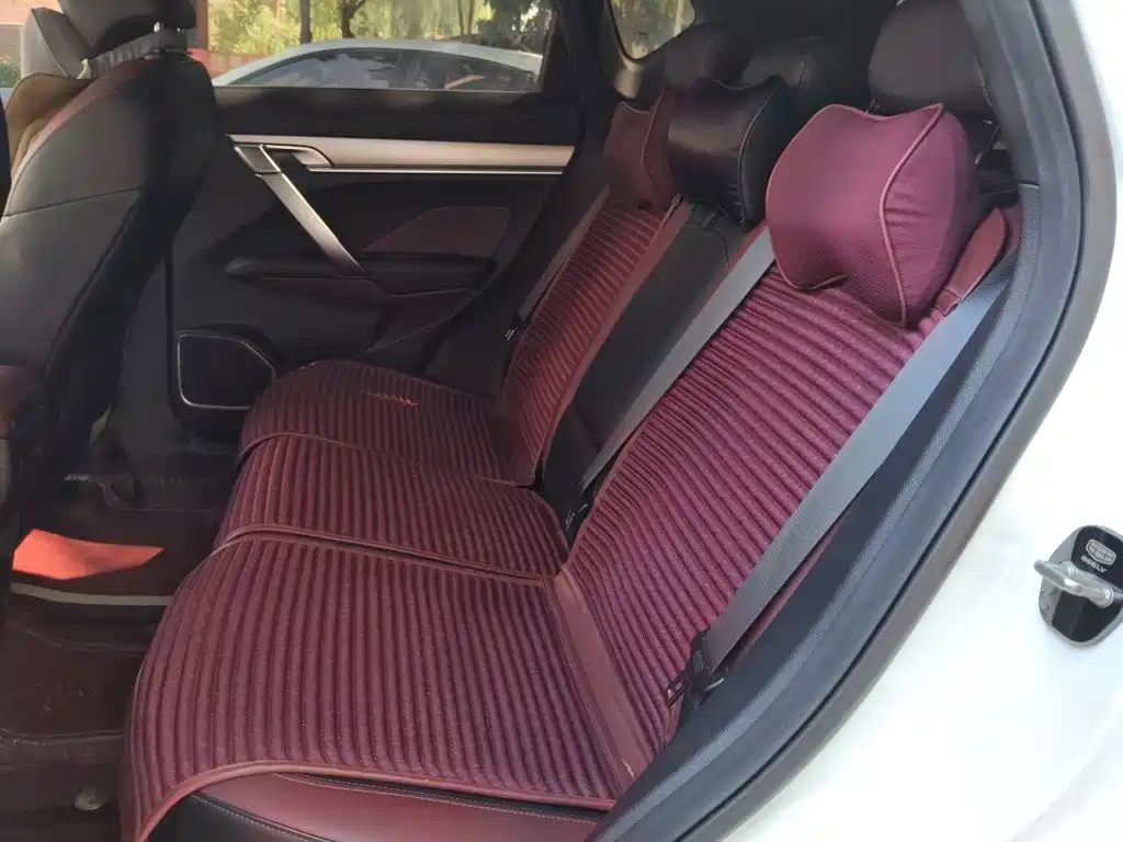 Geely Binyue — миниатюра 13
