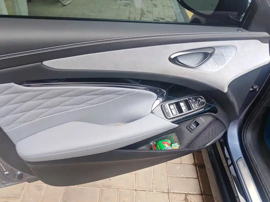 BYD Seal — миниатюра 7