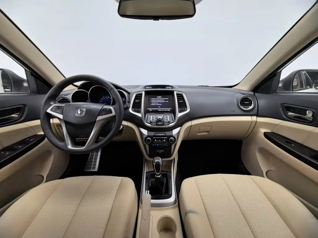 Changan Eado — миниатюра 5