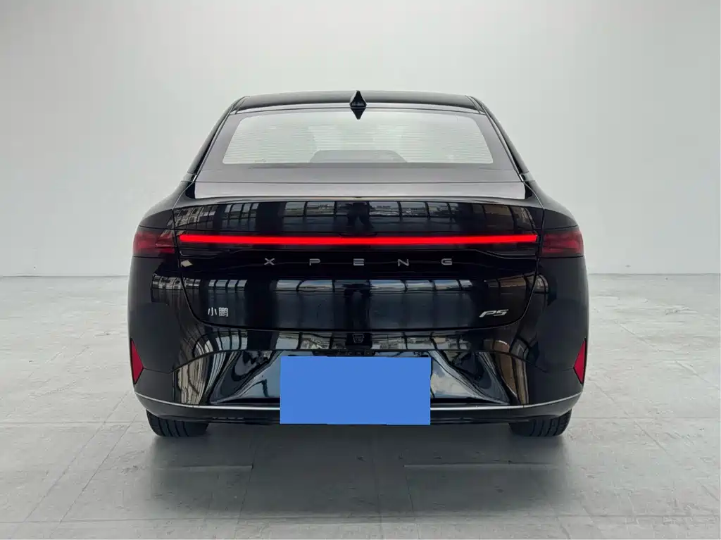 XPeng P5 — миниатюра 5
