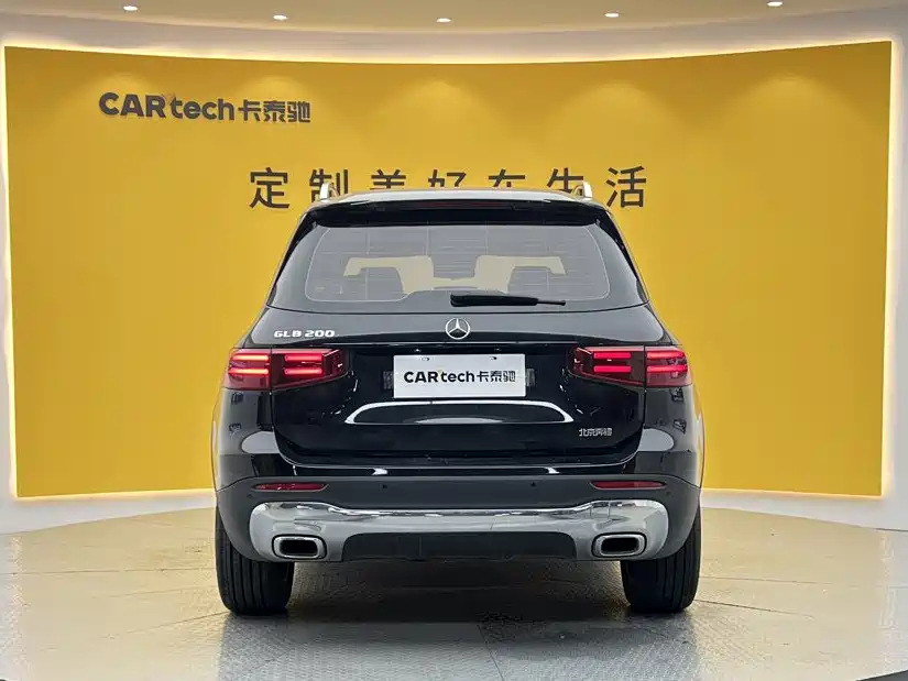 Mercedes-Benz GLB — миниатюра 6