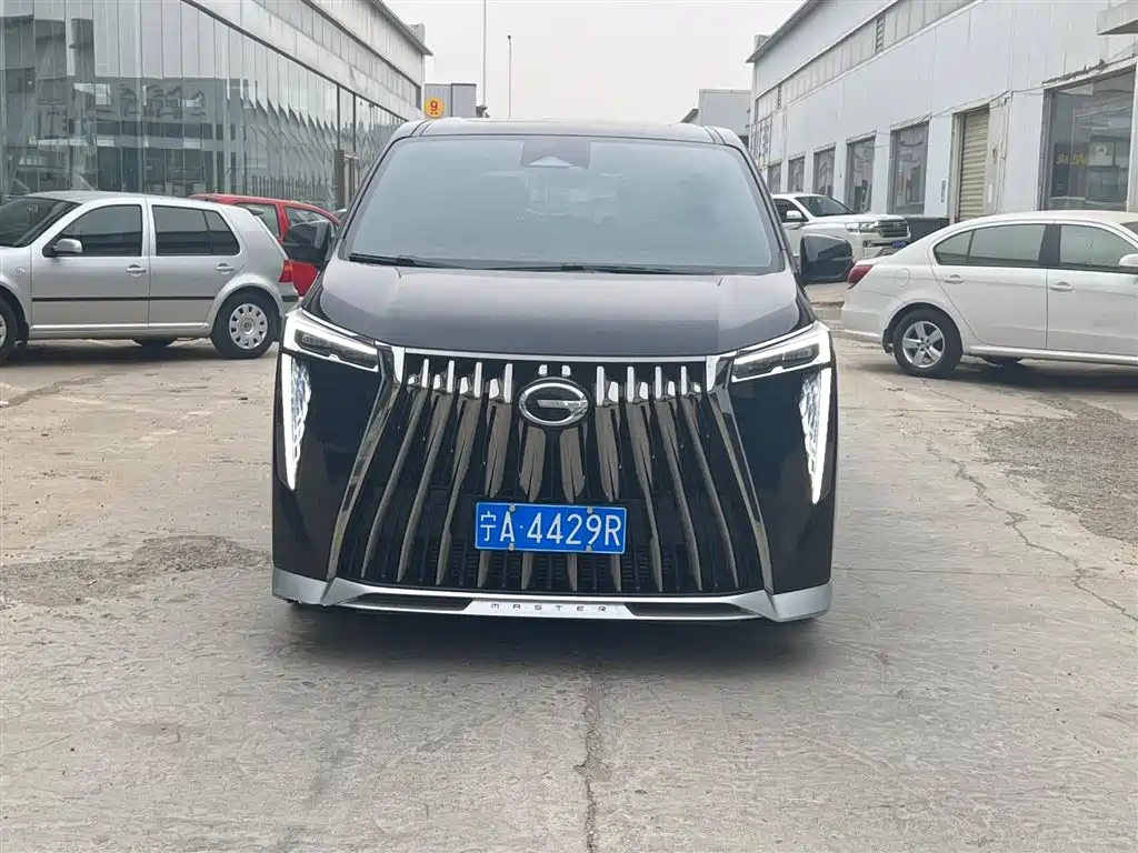 GAC TRUMPCHI M8