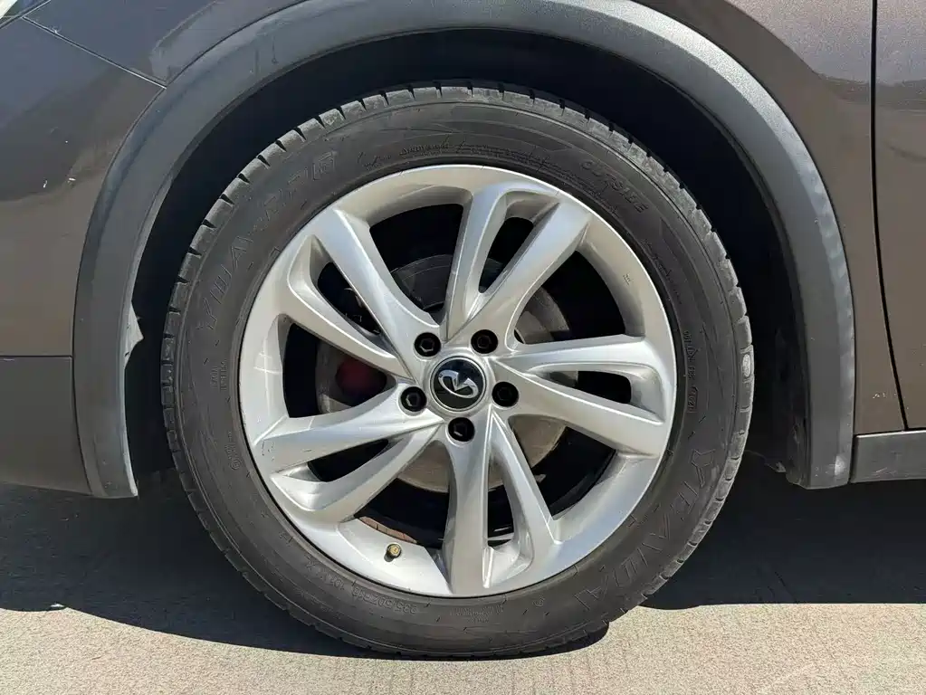 Infiniti QX30 — миниатюра 4