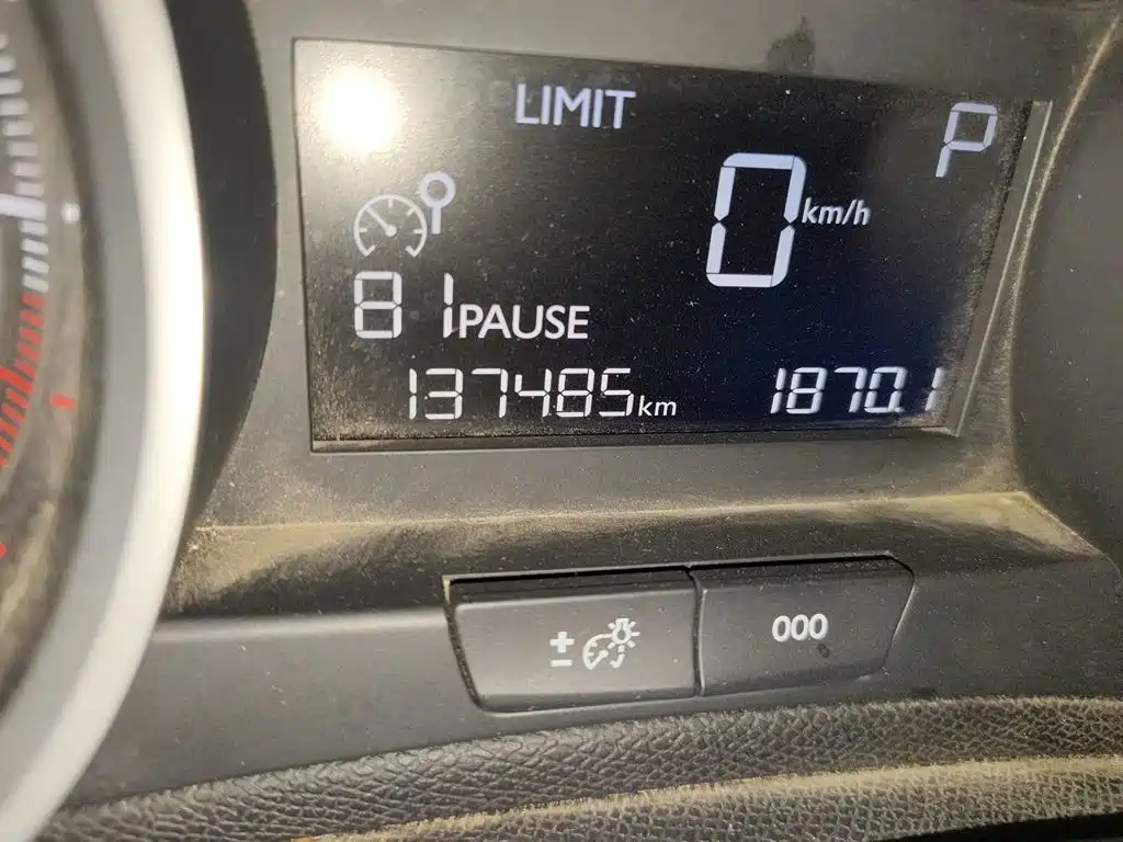 Peugeot 408 — миниатюра 5