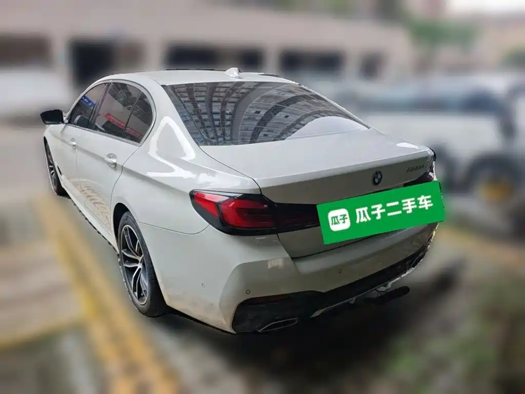 BMW 5 Series — миниатюра 25