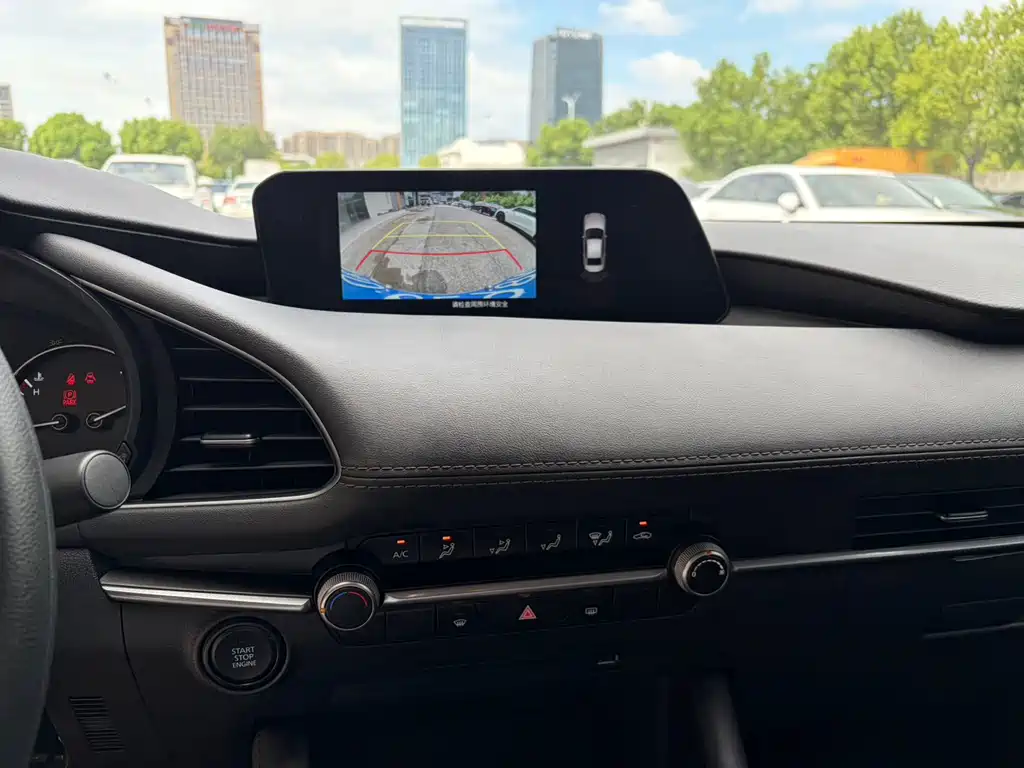 Mazda 3 Axela — миниатюра 12