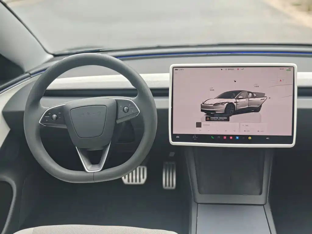 Tesla Model 3 — миниатюра 6