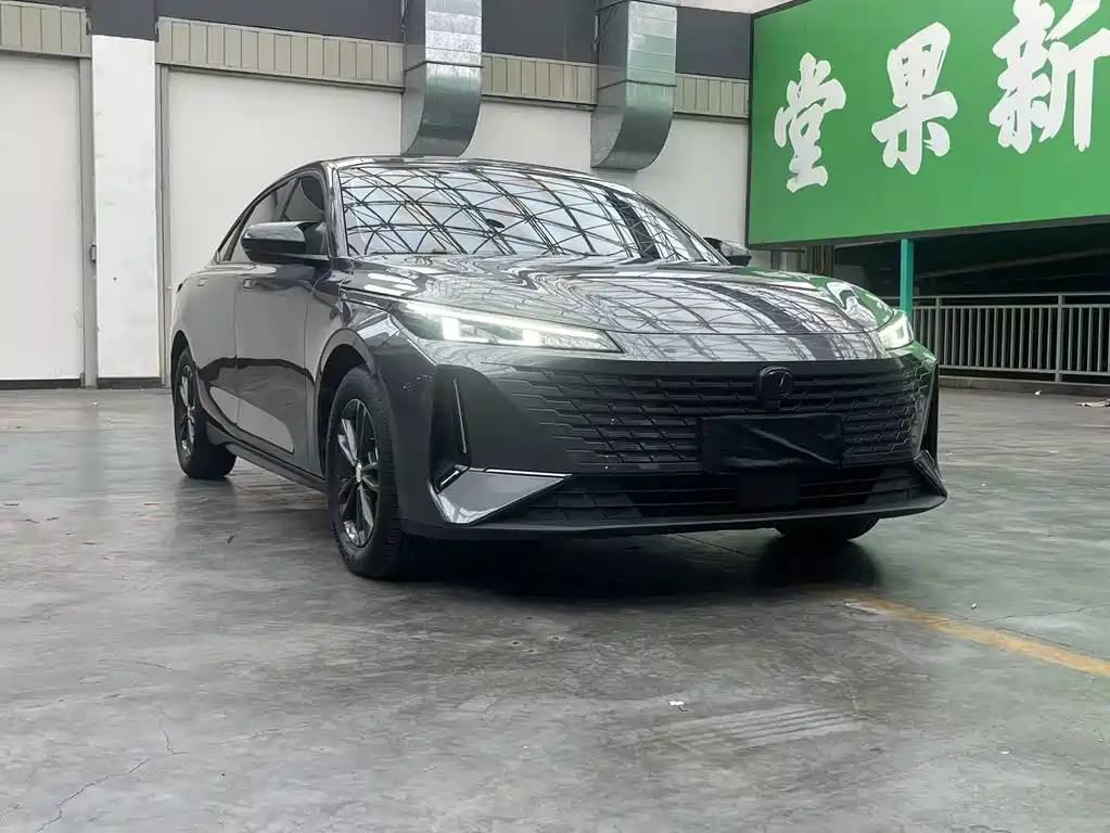 Changan Yida — миниатюра 3