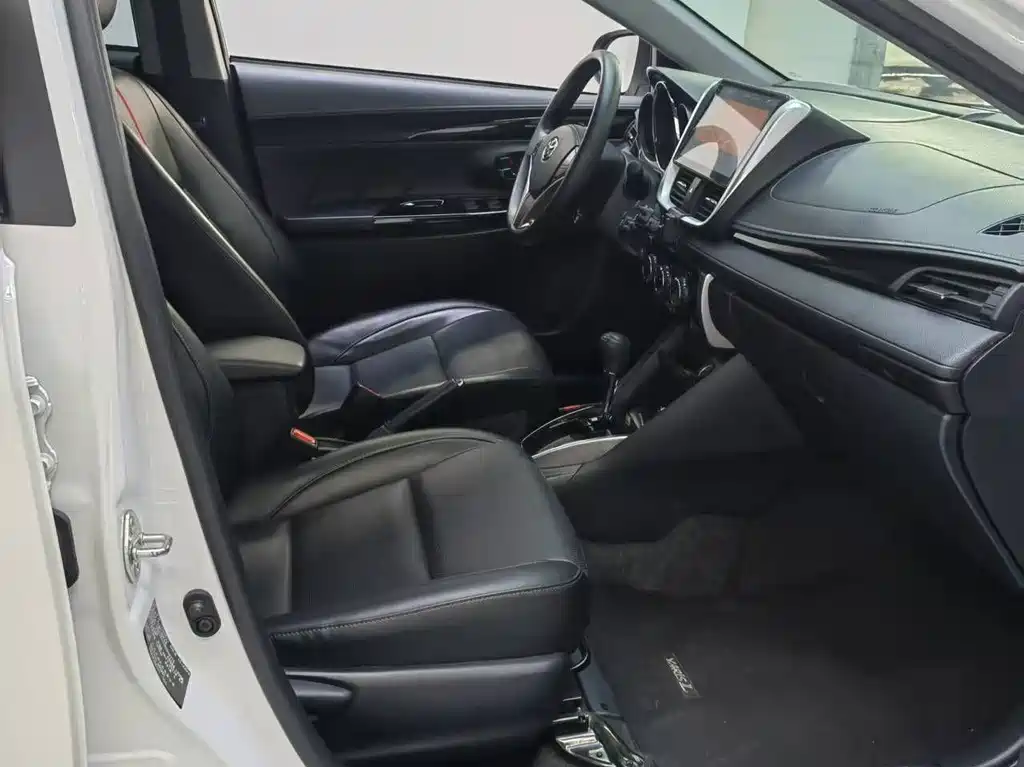 TOYOTA YARIS L ZHIXUAN