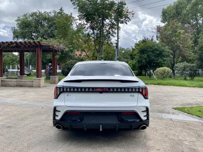 Lynk & Co 03 — миниатюра 5