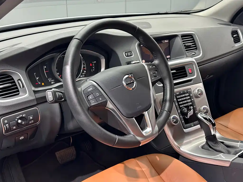 Volvo S60 — миниатюра 10