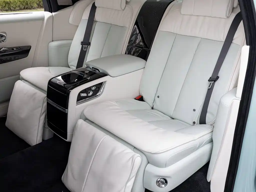 Rolls-Royce Phantom — миниатюра 24