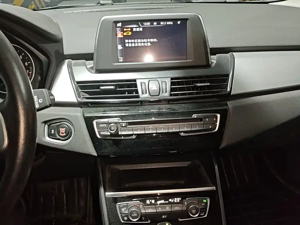 BMW 2 Series Gran Tourer — миниатюра 18