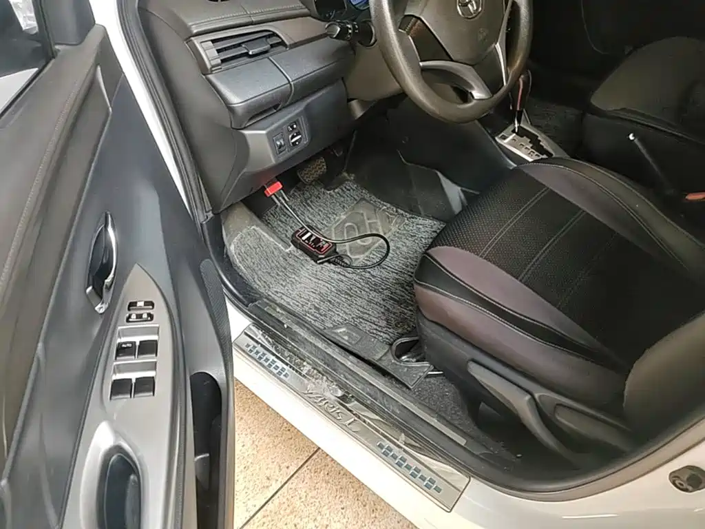Toyota Yaris L — миниатюра 16