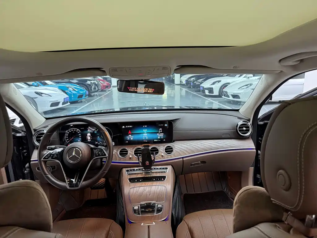 MERCEDES-BENZ E CLASS