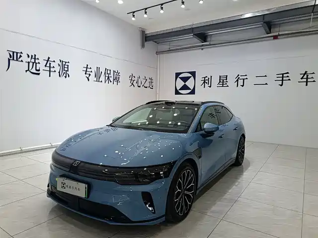 2025 Zeekr 007