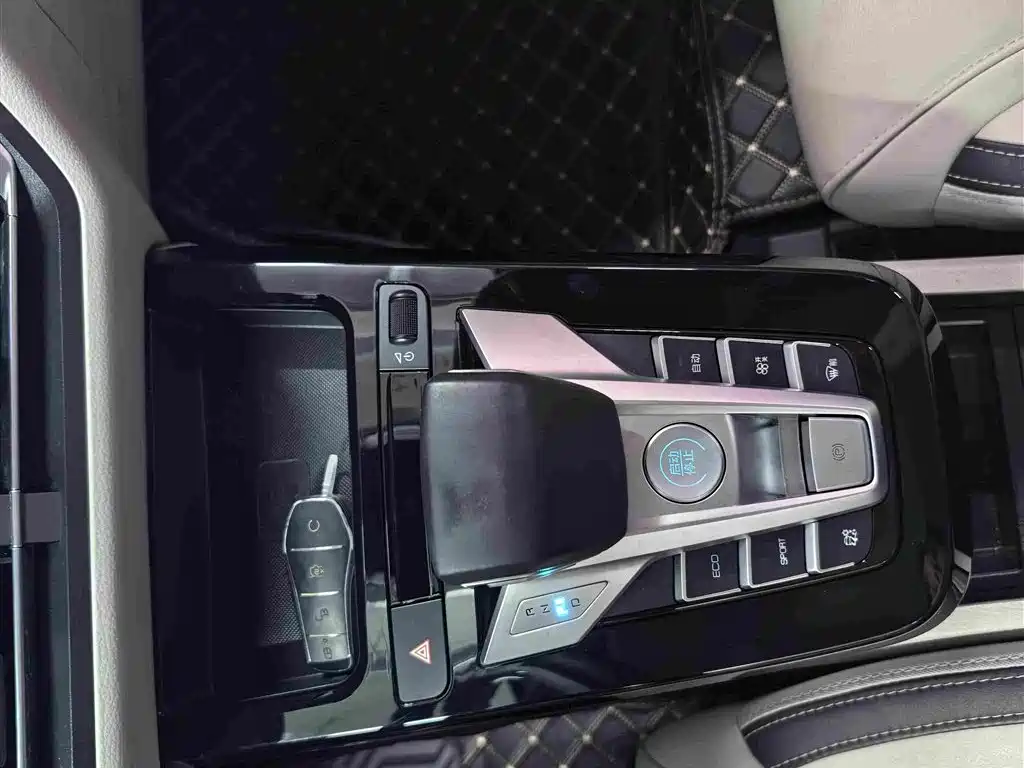 BYD Yuan Pro — миниатюра 9