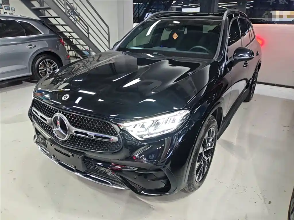 Mercedes-Benz GLC 2023