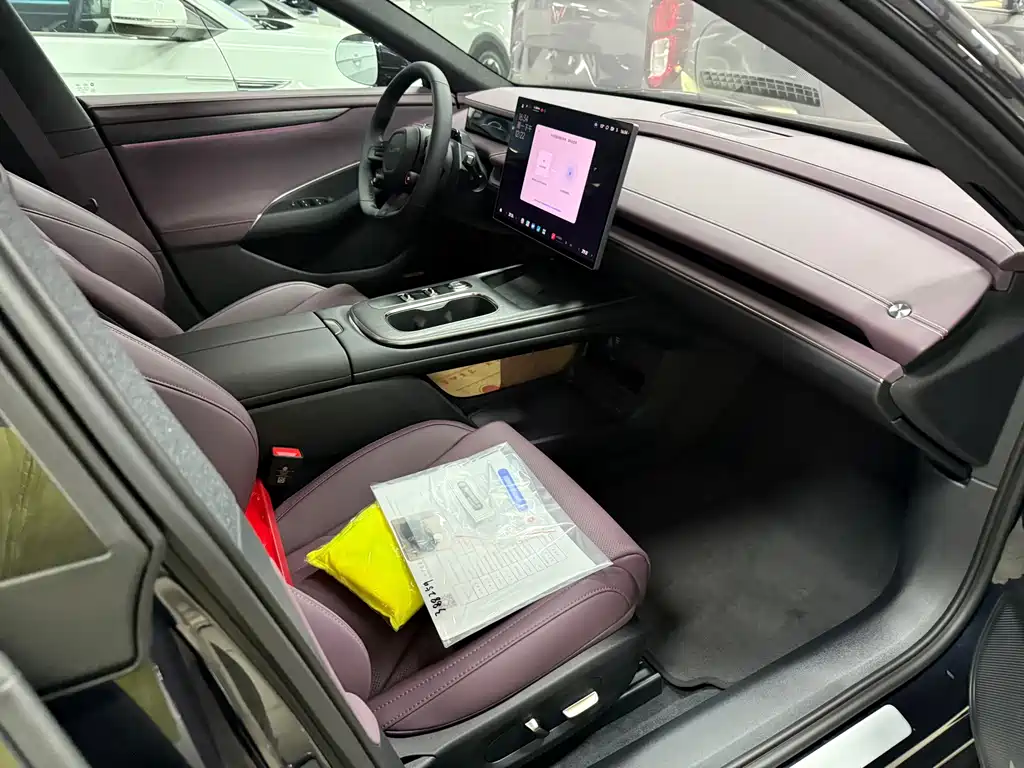 XIAOMI CAR XIAOMI SU7