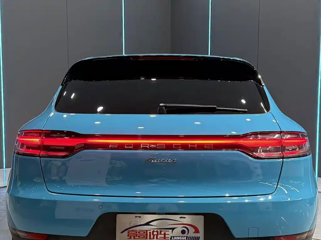 Porsche Macan — миниатюра 7