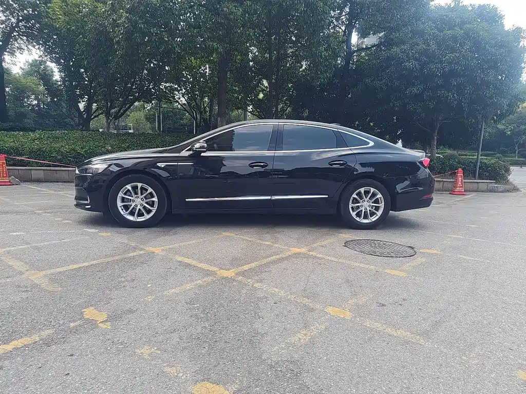 Buick LaCrosse — миниатюра 4
