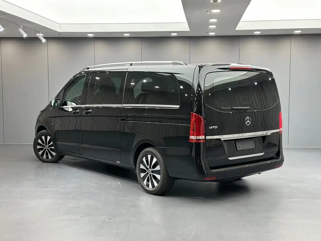 Mercedes-Benz Vito — миниатюра 6