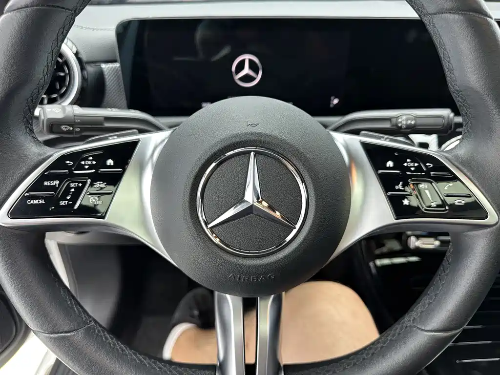 Mercedes-Benz A-Class — миниатюра 14