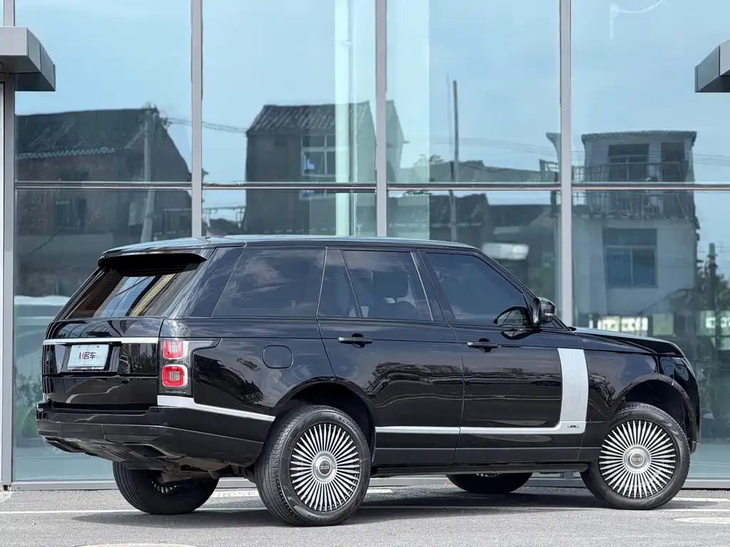 Land Rover Range Rover — миниатюра 5
