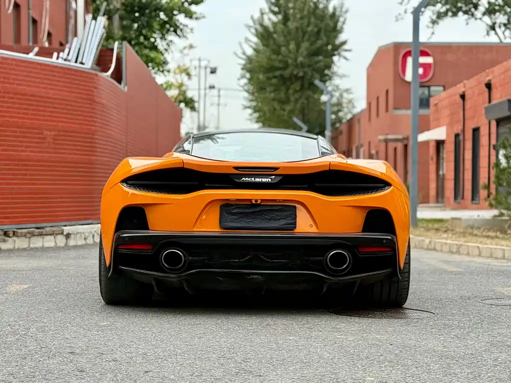 MCLAREN GT