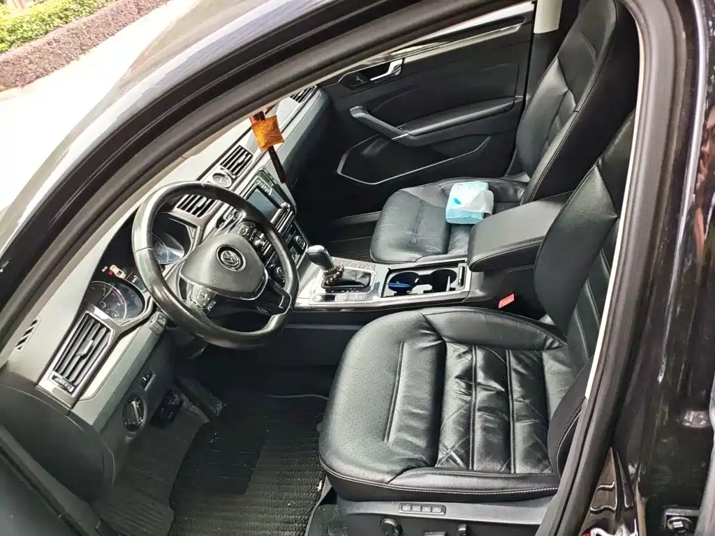 Volkswagen Passat — миниатюра 8