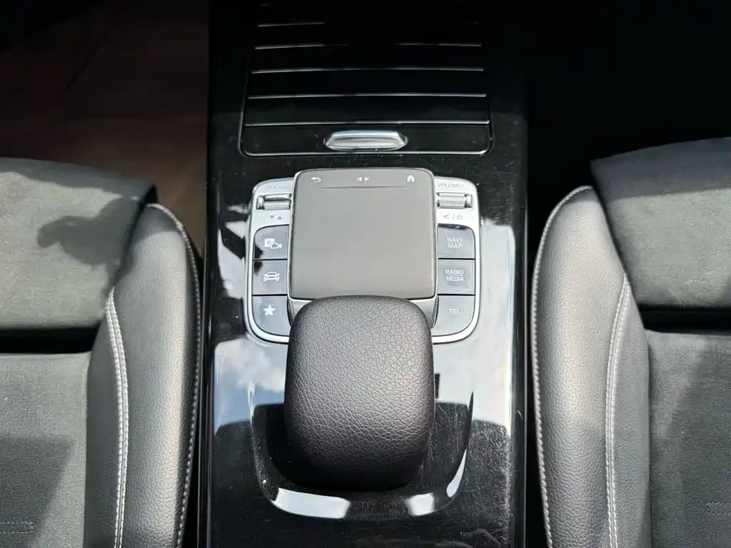 Mercedes-Benz A-Class — миниатюра 16
