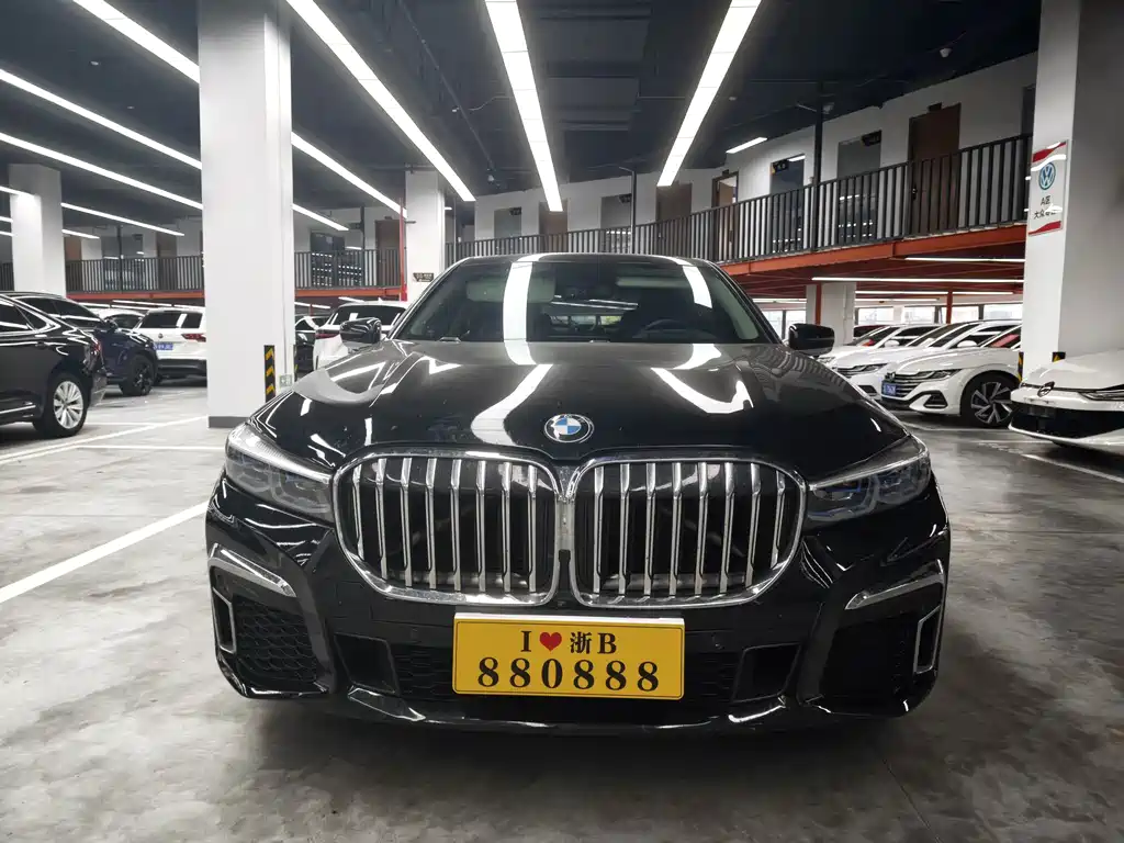 BMW 7 Series — миниатюра 2