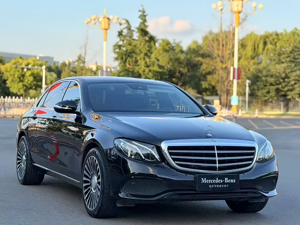 Mercedes-Benz E-Class — миниатюра 3