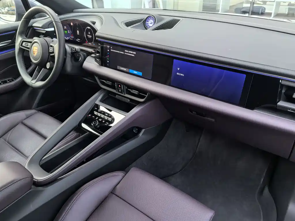 PORSCHE MACAN NEW ENERGY