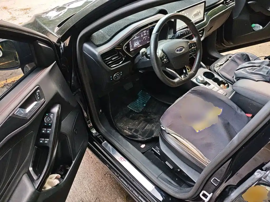 Ford Focus — миниатюра 12