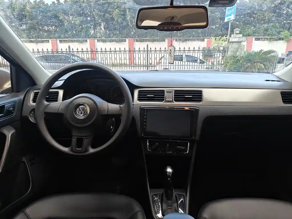 Volkswagen Santana — миниатюра 13
