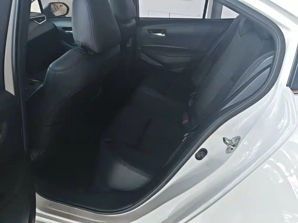Toyota Corolla — миниатюра 17
