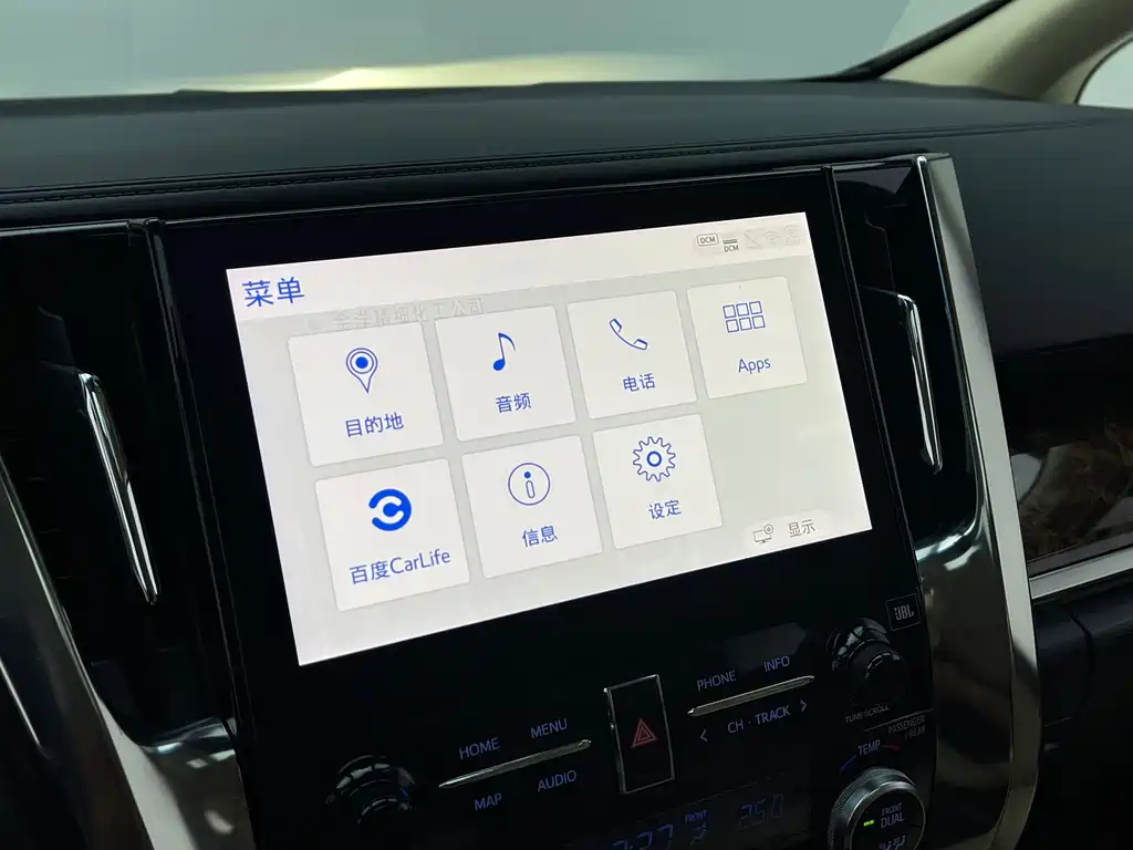 Toyota Alphard — миниатюра 8