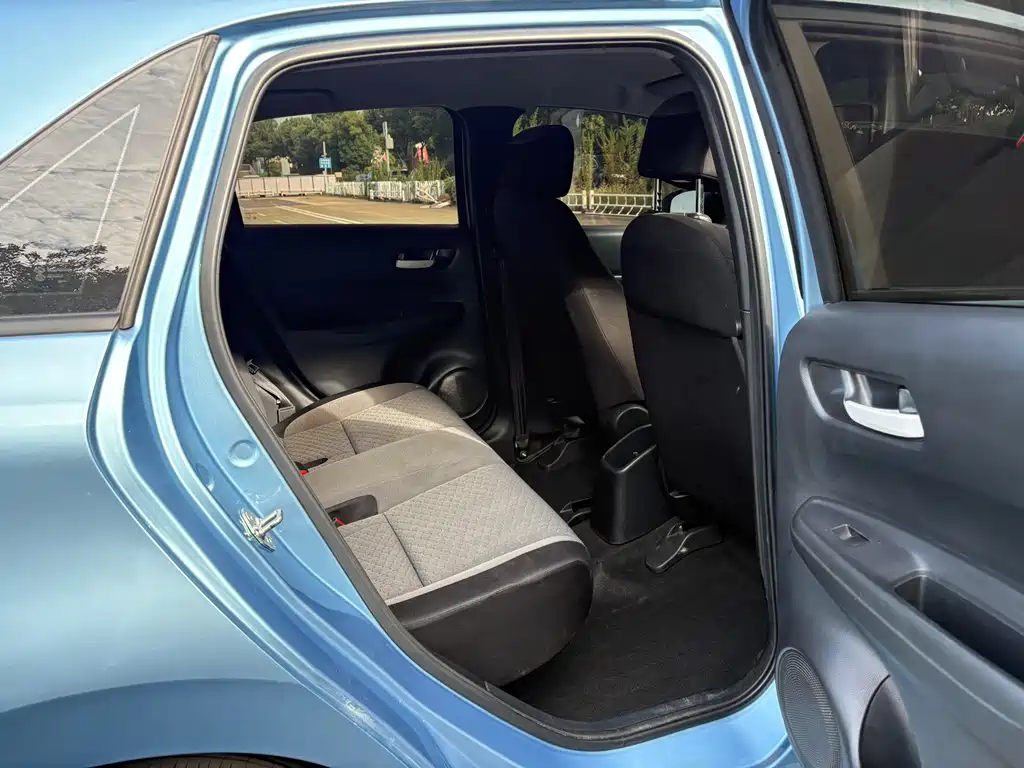 Honda Fit — миниатюра 9