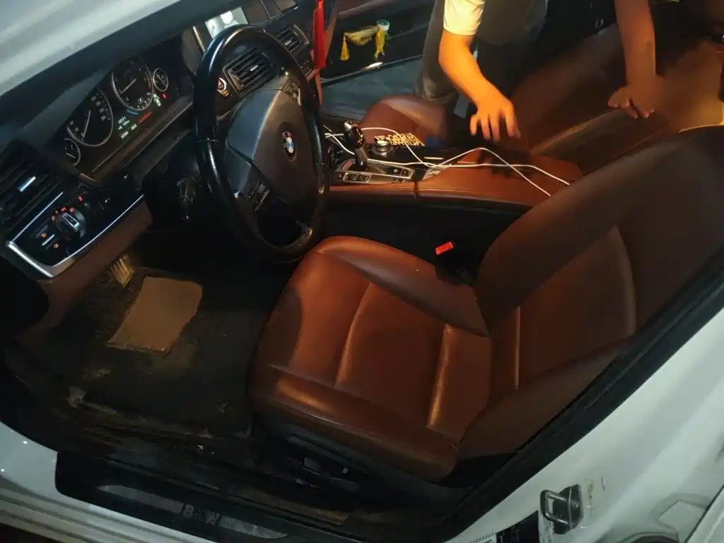 BMW 5 Series — миниатюра 12